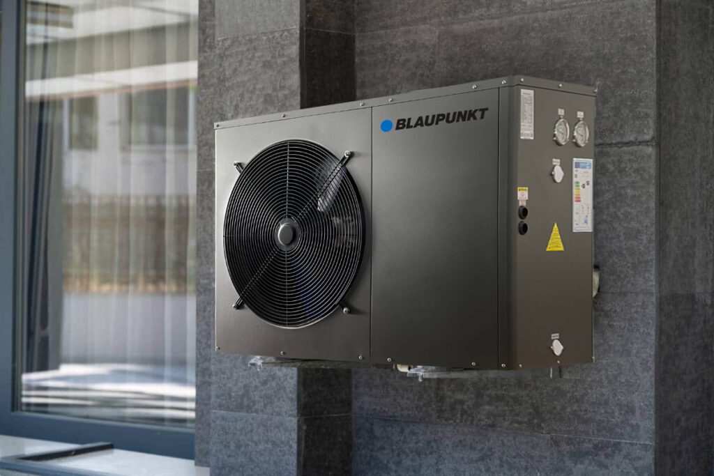 Blaupunkt Monoblock Wärmepumpe Luft/-Wasser 10 kW BLP10P3V2MR32 Wifi inkl. Hydrobox BAFA