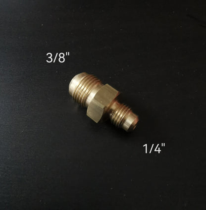 Verbindungsnippel 3/8" x 1/4" Reduziernippel für gebördelte Kältemittelleitungen